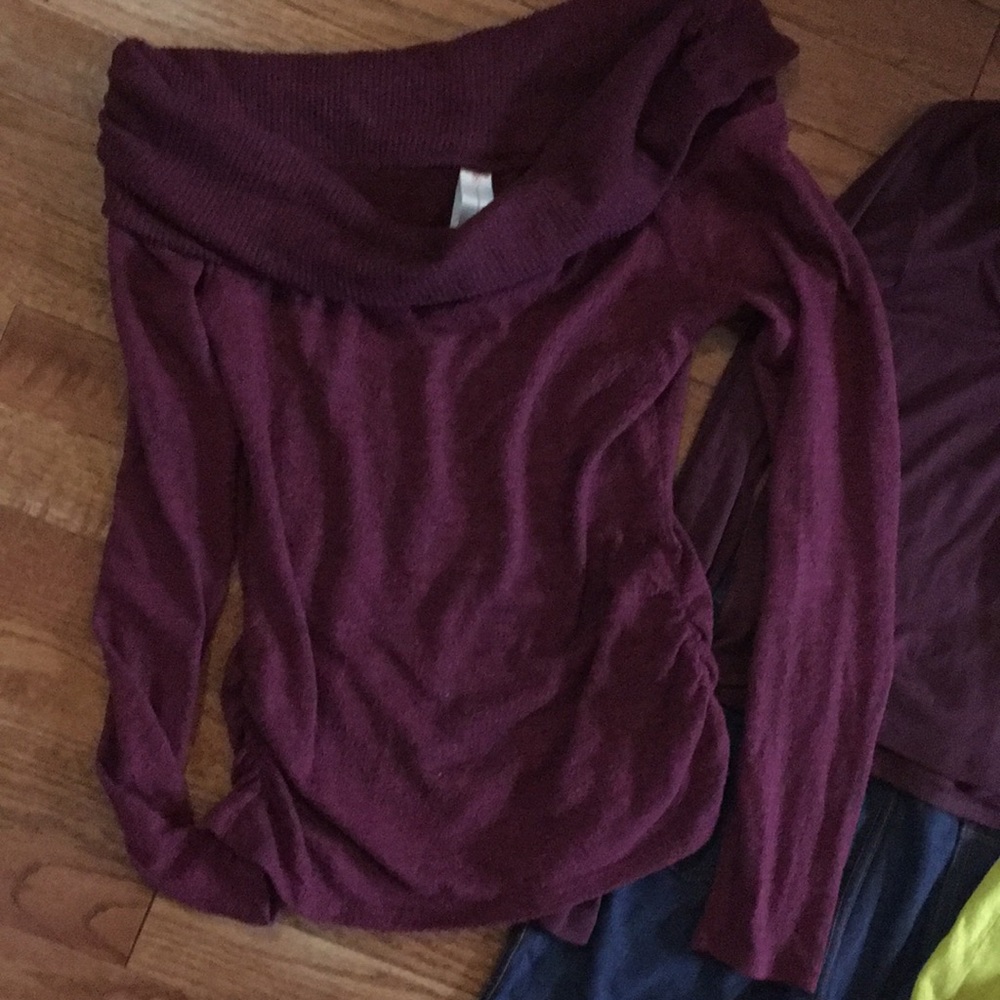 Nice Stuff Very Good Condition. - image 2